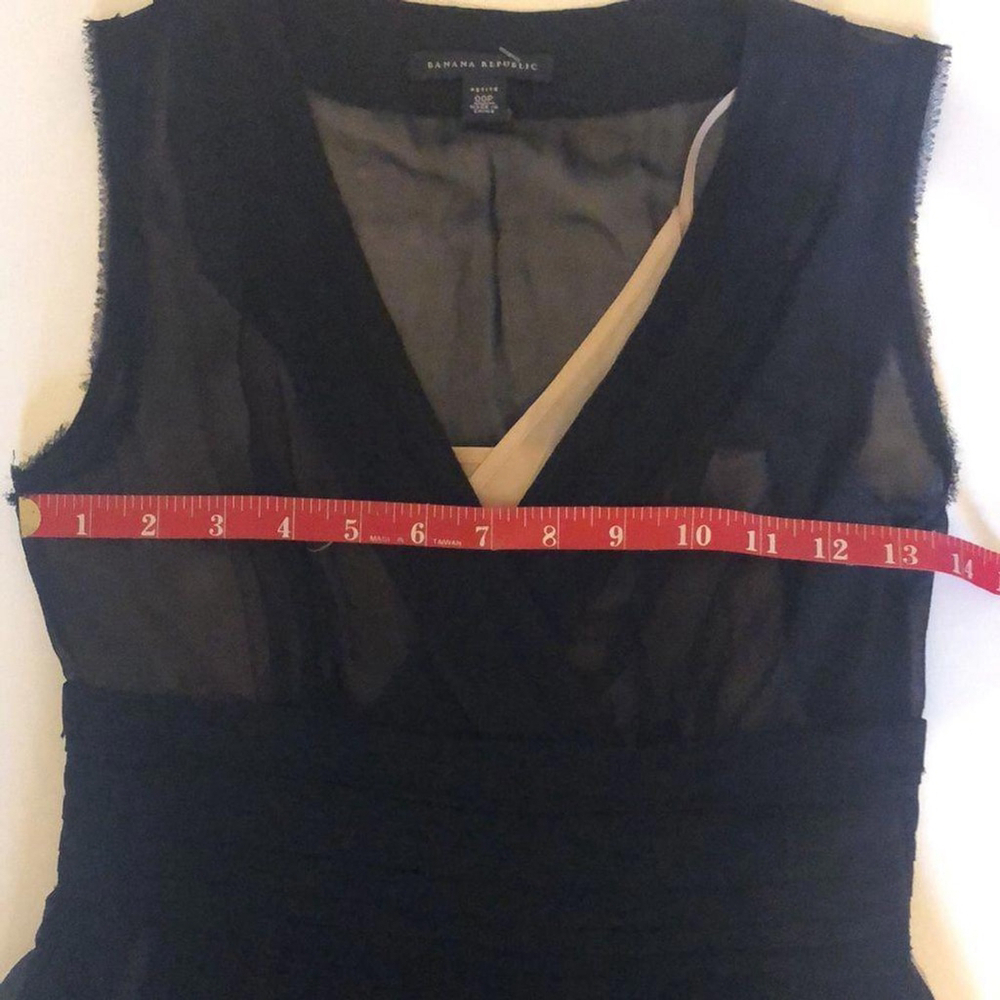 Banana Republic Black Sleeveless Silky Look Dress - Size 00P - Picture 4 of 6